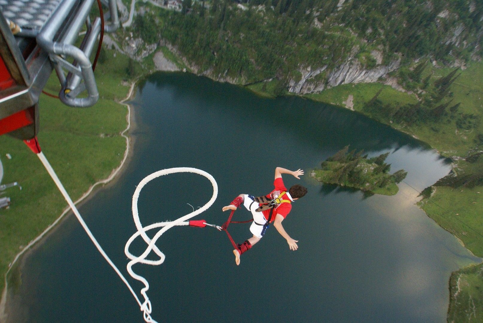 Bungee Jumping di Indonesia