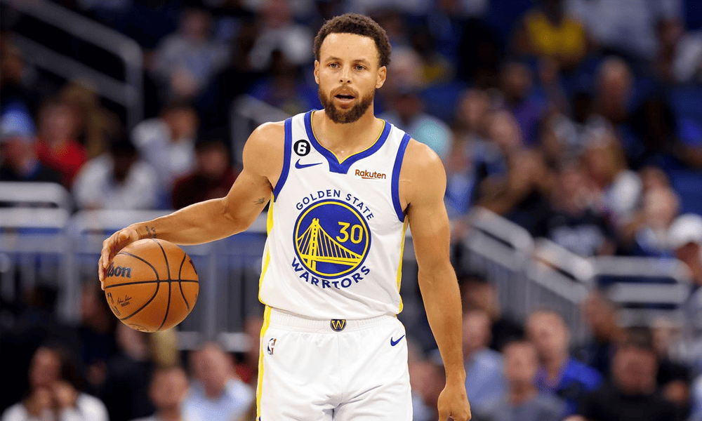 Stephen Curry Raja Tembakan Tiga Poin dan Ikon Golden State Warriors